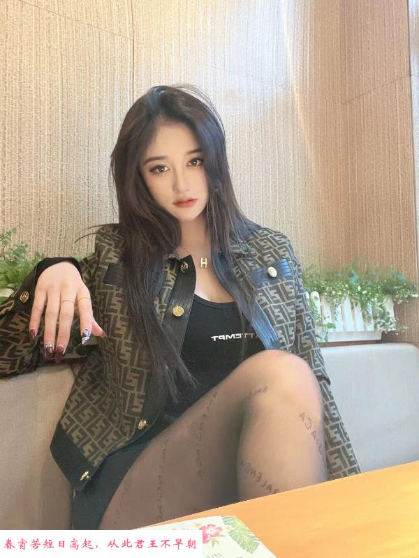 西门性感翘臀臀 第1张