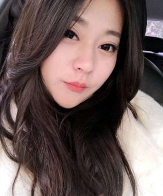 小妹妹比较丰腴 第2张