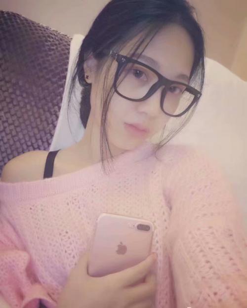 小妹服务很投入极有良家般的感觉而且很听话! 第2张