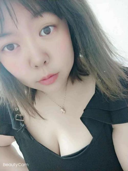 铁西巨乳人妻 第1张
