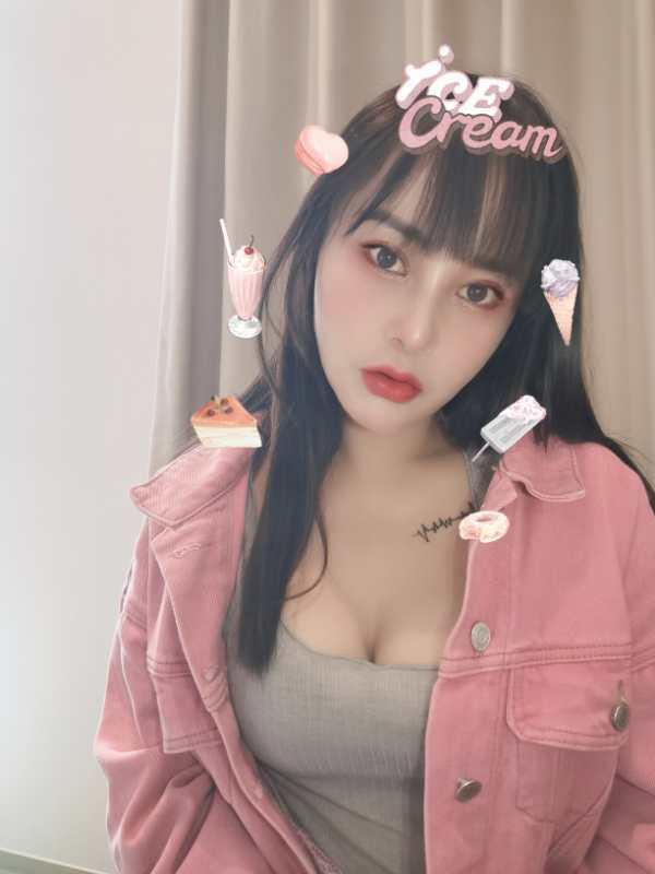 2021年1月10可爱甜美女生CC 第3张