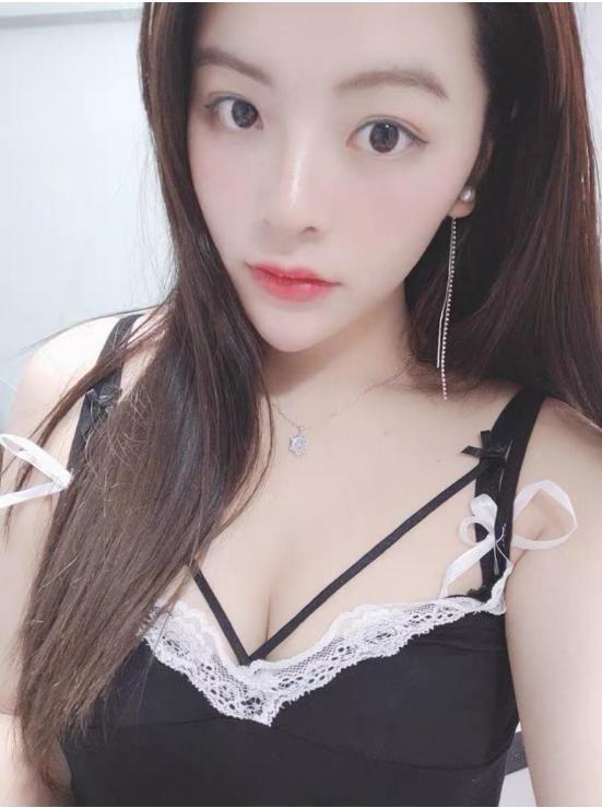 身材很好的丝袜小骚货，年轻漂亮【失效】 第1张